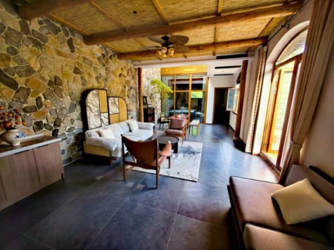 1759136686-16cdd8cb082838e